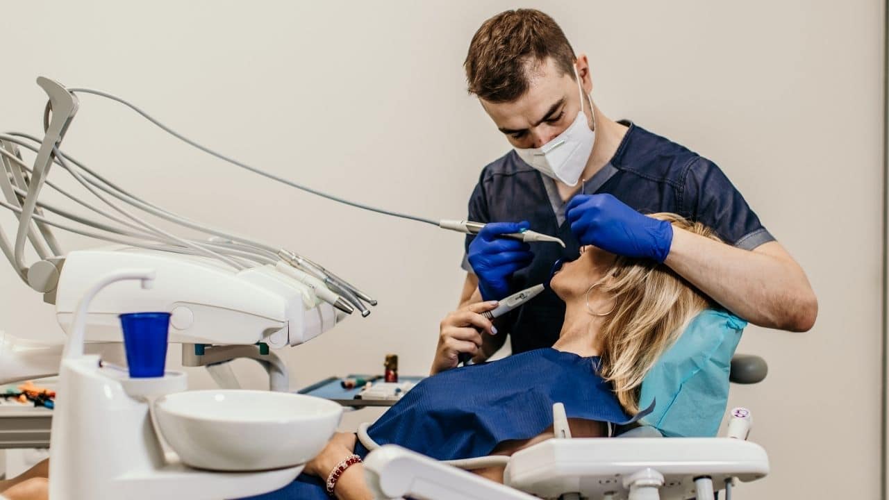 How Long does it Take to be a Dental Hygienist?