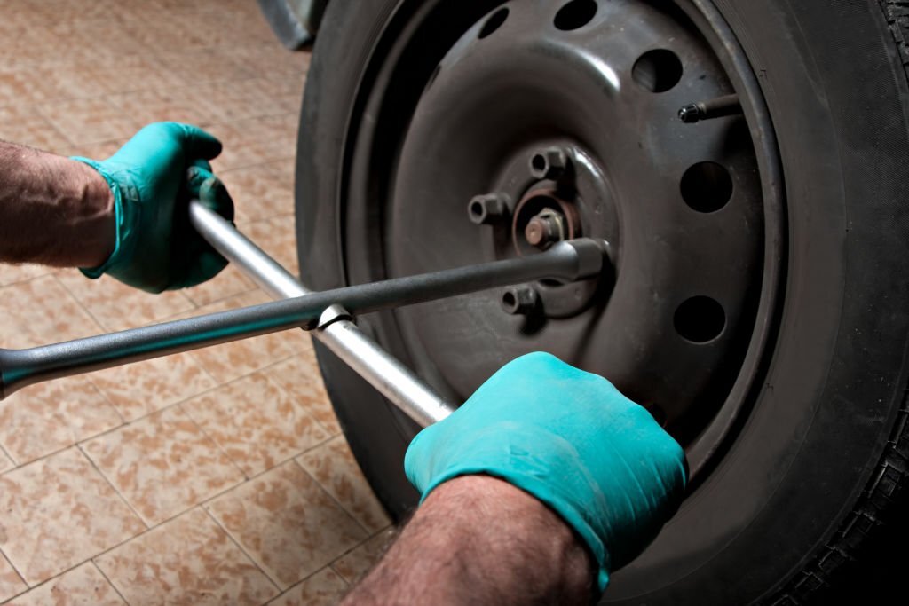 How to Remove Stripped Lug Nut