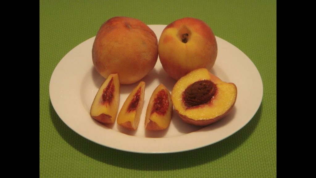 how to eat a peach