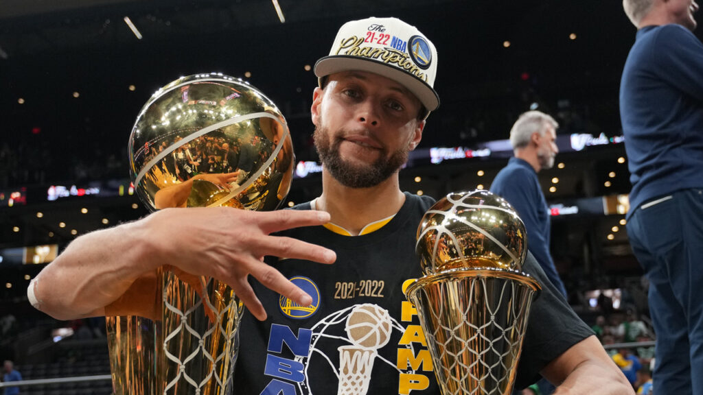 how many rings does curry have