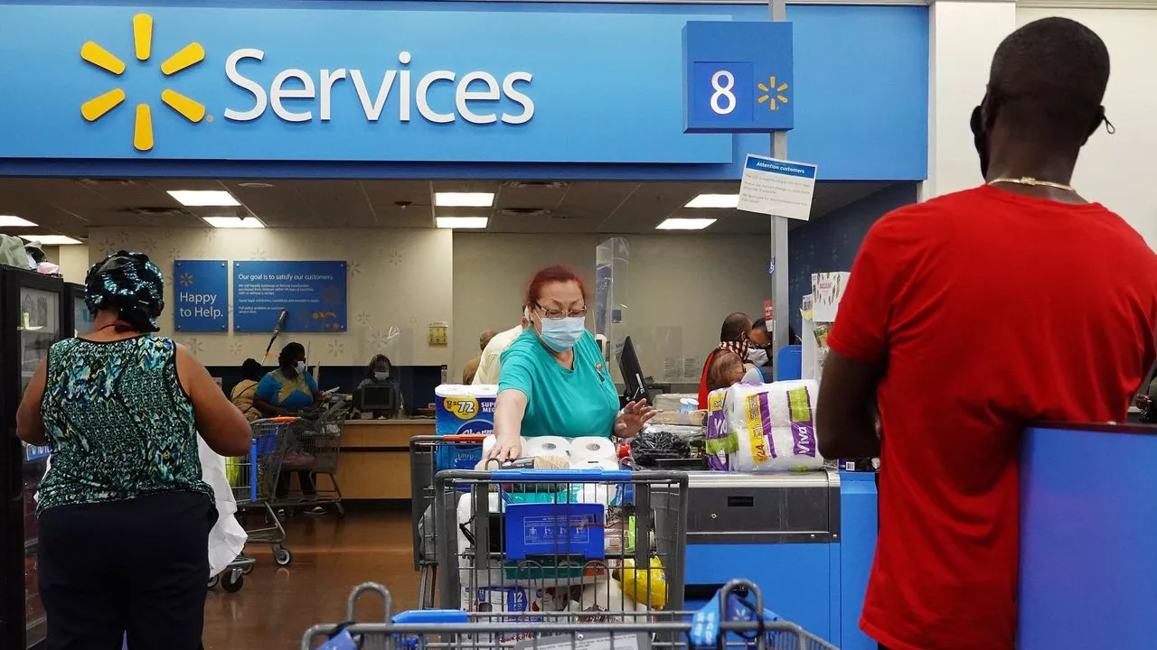 What Time does Customer Service Close at Walmart?