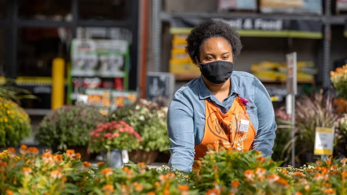 How much are bonuses at Home Depot?