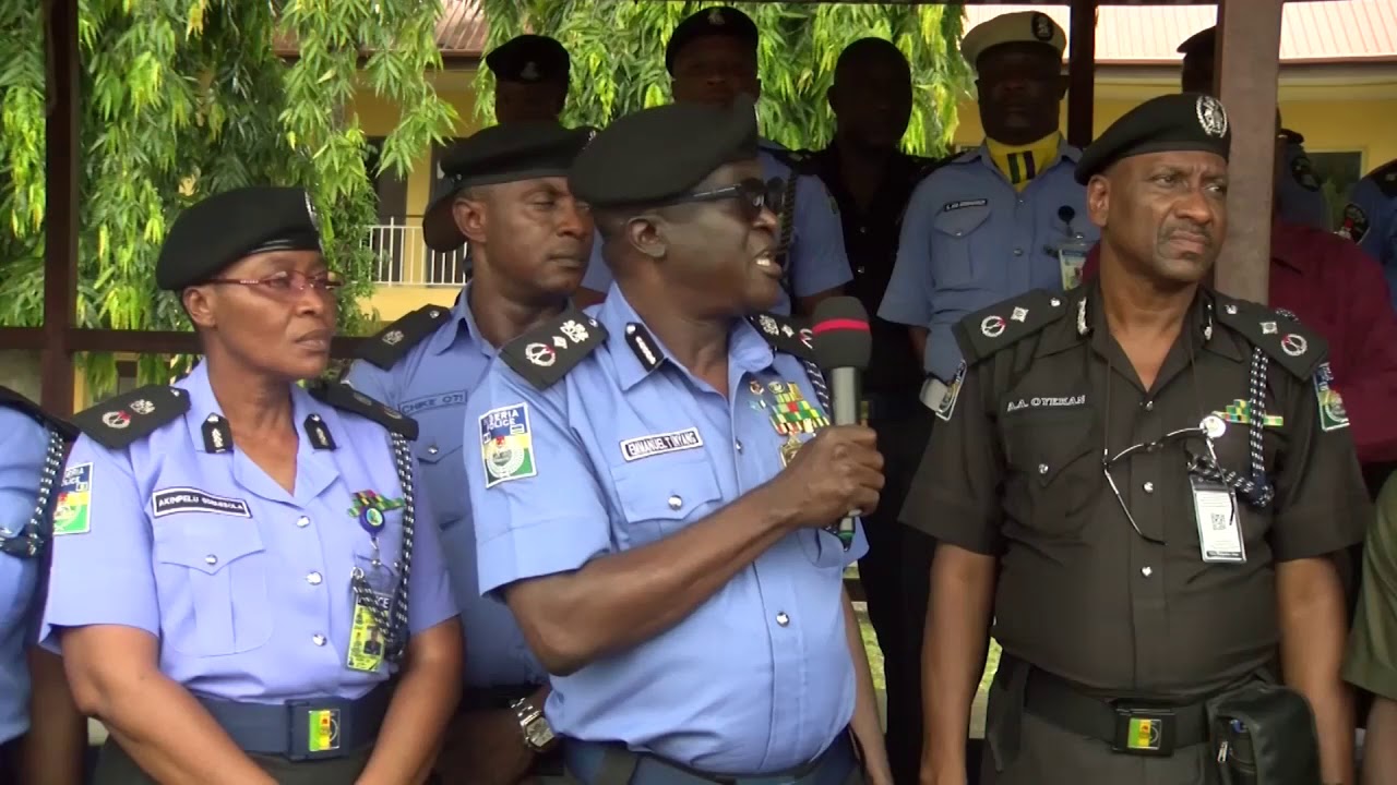 Rangs de la police au Nigéria  Grades et fonctions de la police